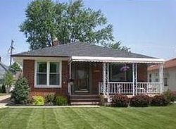 Pre-foreclosure in  NORTH AVE Cleveland, OH 44134