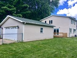 Pre-foreclosure in  18TH AVE Sterling, IL 61081