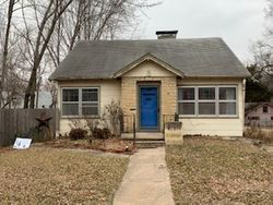 Pre-foreclosure in  COLLEGE ST Winfield, KS 67156