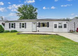 Pre-foreclosure in  W FORD AVE Lima, OH 45801