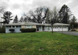 Pre-foreclosure in  N LYNN AVE Freeport, IL 61032