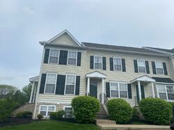 Pre-foreclosure in  COLONIAL AFFAIR DR New Albany, OH 43054