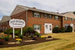 Pre-foreclosure in  N MARGINAL DR APT D Eastlake, OH 44095