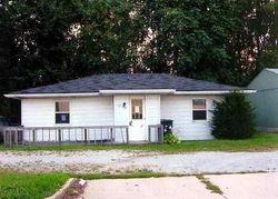 Pre-foreclosure in  S WALNUT ST Muncie, IN 47302