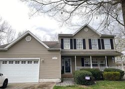 Pre-foreclosure in  ROANOKE DR Toms River, NJ 08753