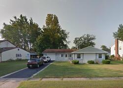 Pre-foreclosure in  TIFFANY LN Willingboro, NJ 08046
