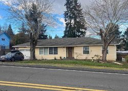 Pre-foreclosure in  HARRIS ST SE Salem, OR 97302