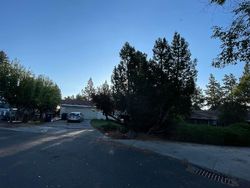 Pre-foreclosure in  NE CANYON PARK PL Bend, OR 97701