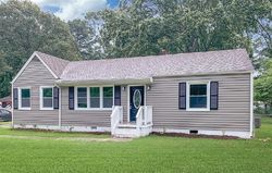 Pre-foreclosure in  HOKE DR Petersburg, VA 23805