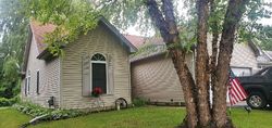 Pre-foreclosure in  GABLES DR SW Poplar Grove, IL 61065