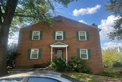 Pre-foreclosure in  RIDGEMIST LN Fairfax, VA 22033