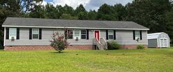 Pre-foreclosure in  DUNROVIN LN Broadway, NC 27505