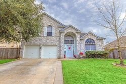 Pre-foreclosure in  FELSMERE DR Pflugerville, TX 78660