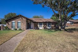 Pre-foreclosure in  PINEWOOD LN Hewitt, TX 76643