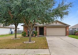 Pre-foreclosure in  HYLTIN ST Hutto, TX 78634