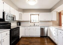 Pre-foreclosure in  OLD CASEYVILLE RD Belleville, IL 62223