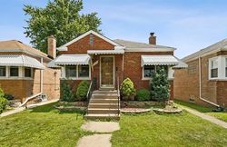 Pre-foreclosure in  WISCONSIN AVE Berwyn, IL 60402
