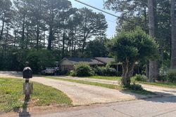 Pre-foreclosure in  VINEYARD CIR Stone Mountain, GA 30083