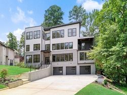 Pre-foreclosure in  FAIRWAY CIR NE Atlanta, GA 30319