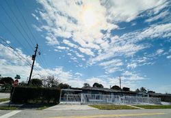 Pre-foreclosure in  SW 37TH ST Miami, FL 33165
