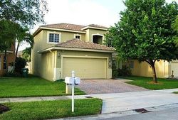 Pre-foreclosure in  SW 210TH TER Miami, FL 33189