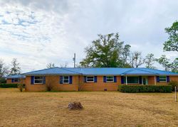 Pre-foreclosure in  PINE GROVE CHURCH RD Quincy, FL 32351