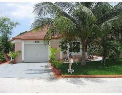 Pre-foreclosure in  W PALM RUN DR Pompano Beach, FL 33068