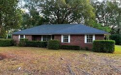 Pre-foreclosure in  SW LITTLE RD Lake City, FL 32024