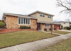 Pre-foreclosure in  S DREXEL AVE Glenwood, IL 60425