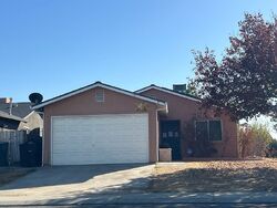  Sweepstakes Dr, Riverbank CA