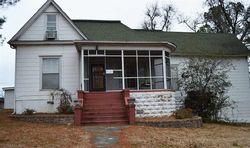 Pre-foreclosure in  W MAIN ST Paragould, AR 72450