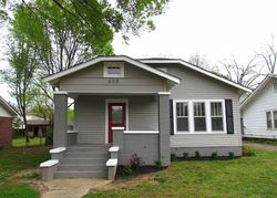 Pre-foreclosure in  1ST AVE Athens, AL 35611