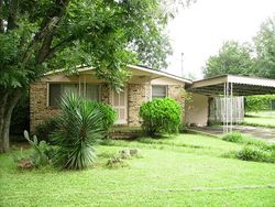 Pre-foreclosure in  N RANGE ST Dothan, AL 36303