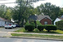 Pre-foreclosure in  ARGONNE DR Painesville, OH 44077