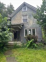 Pre-foreclosure in  APPLE ST Tiffin, OH 44883