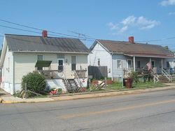 Pre-foreclosure in  W HIGH ST Circleville, OH 43113