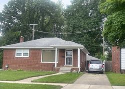 Pre-foreclosure in  LENNANE Redford, MI 48240