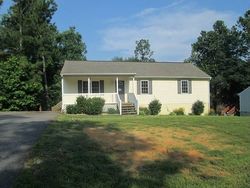 Pre-foreclosure Listing in CHESDIN BLVD SUTHERLAND, VA 23885