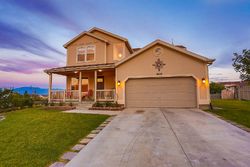 Pre-foreclosure in  E KENNEKUK CIR Eagle Mountain, UT 84005