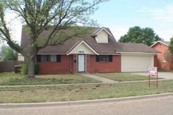 Pre-foreclosure Listing in W 18TH ST PLAINVIEW, TX 79072