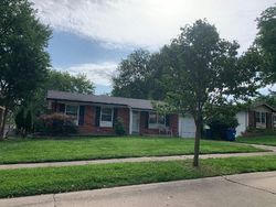 Pre-foreclosure in  WESGLEN ESTATES DR Maryland Heights, MO 63043