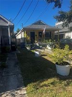 Pre-foreclosure in  BARONNE ST New Orleans, LA 70113