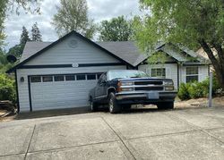 Pre-foreclosure in  NE GRANDHAVEN ST Mcminnville, OR 97128