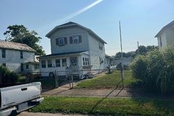 Pre-foreclosure in  WOODLAWN AVE Zanesville, OH 43701