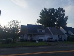 Pre-foreclosure in  MIDDLETOWN AVE New Haven, CT 06513