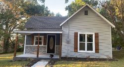 Pre-foreclosure Listing in CHURCH ST SARCOXIE, MO 64862