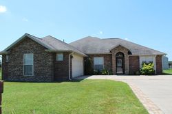  Fairway Cir, Neosho MO