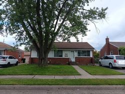 Bohn St, Roseville MI