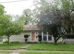 Pre-foreclosure in  RODGER AVE Granite City, IL 62040