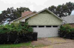 Pre-foreclosure in  S LAKESHORE DR Shreveport, LA 71119